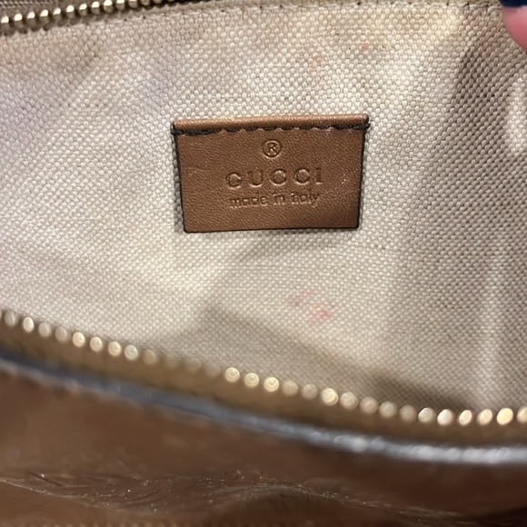 Gucci GG Monogram Tote Bag with interior wristlet bag - Picture 10 of 12